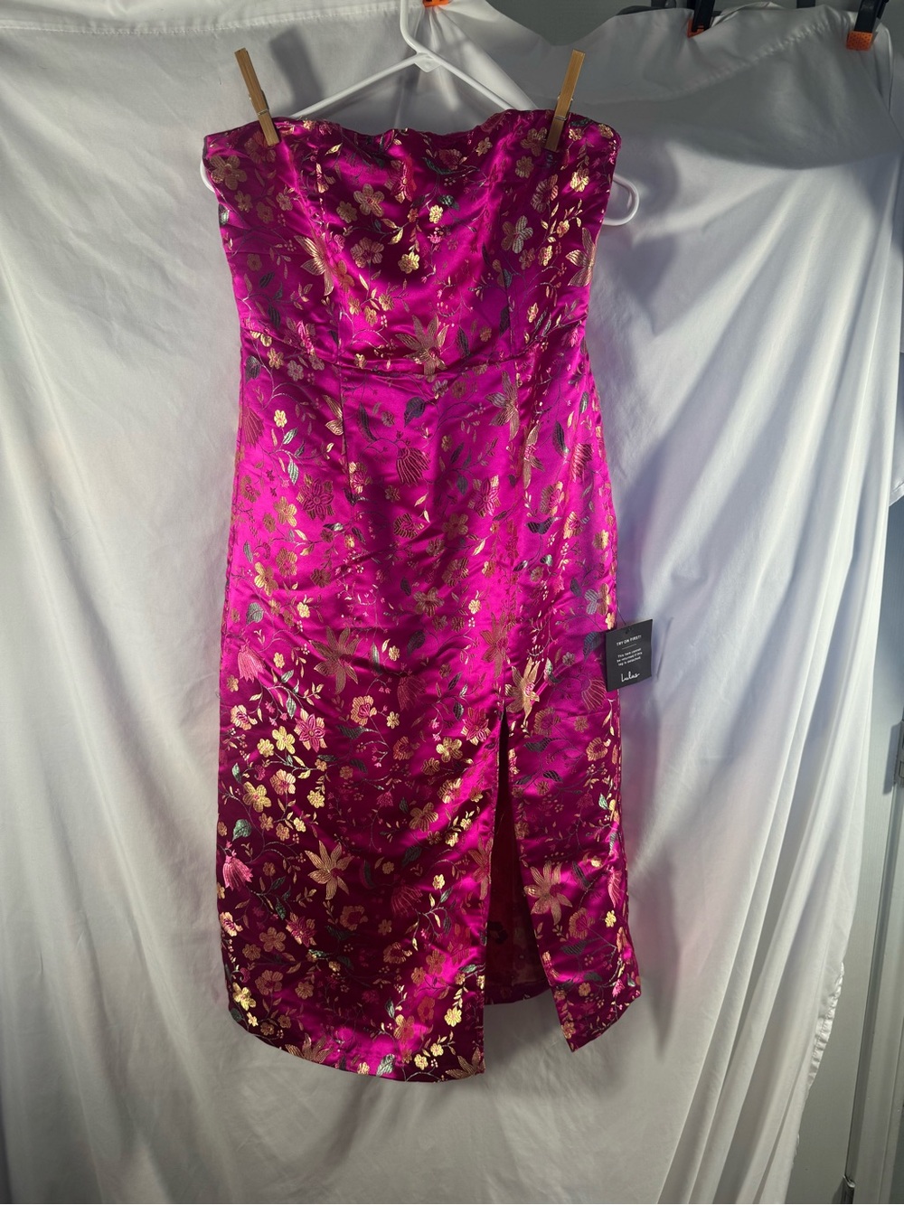 NWT Lulus Make a Move Magenta Floral Jacquard Strapless Midi Dress Medium Prom